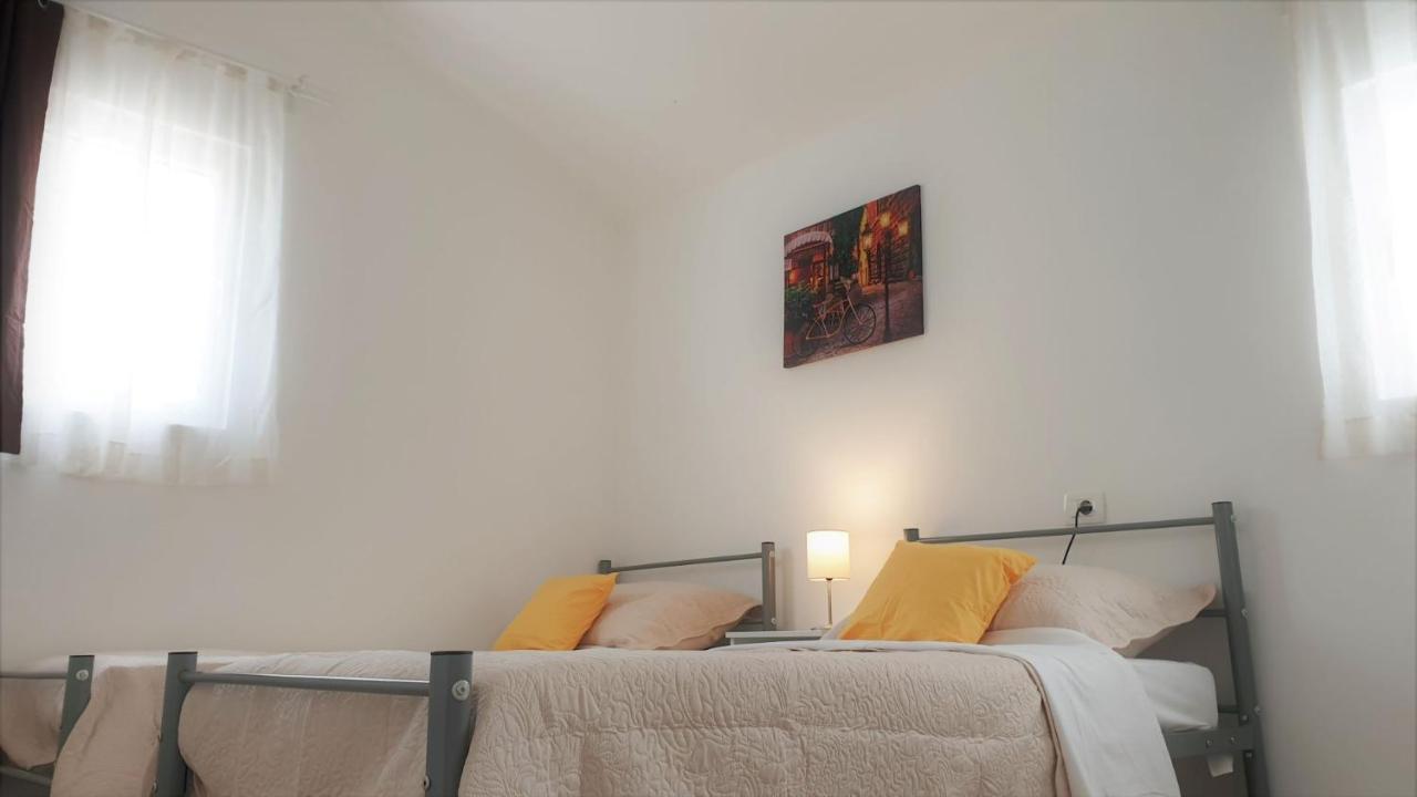 Apartments Solta Rogač Zewnętrze zdjęcie